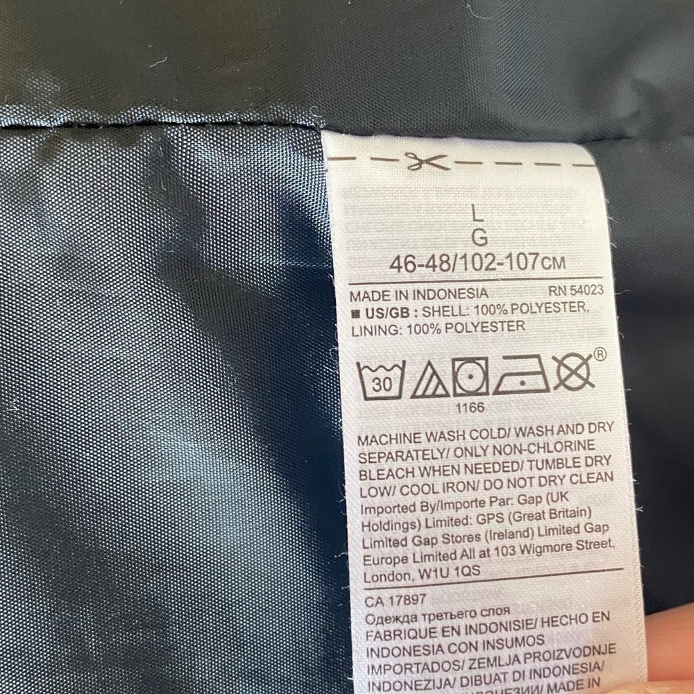 Banana Republic Water Resistant Basic Lightweight… - image 5